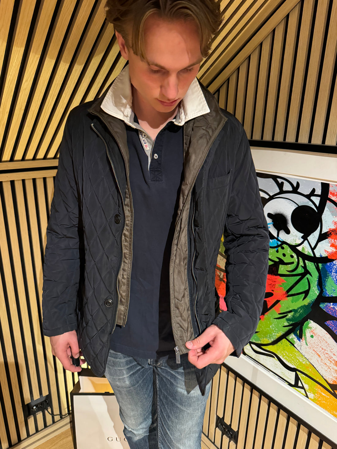 Massimo Dutti Quiltet Jakke – Marineblå med brun krage og innvendig glidelås