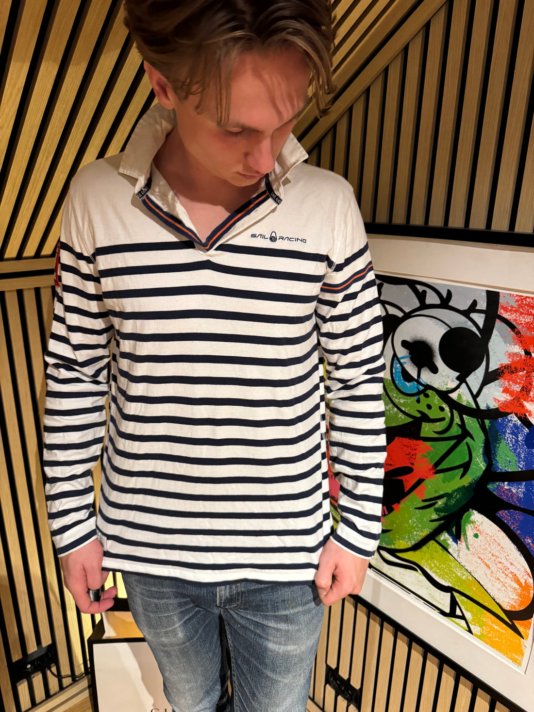 Sail Racing Rugbygenser – Hvit med marineblå striper